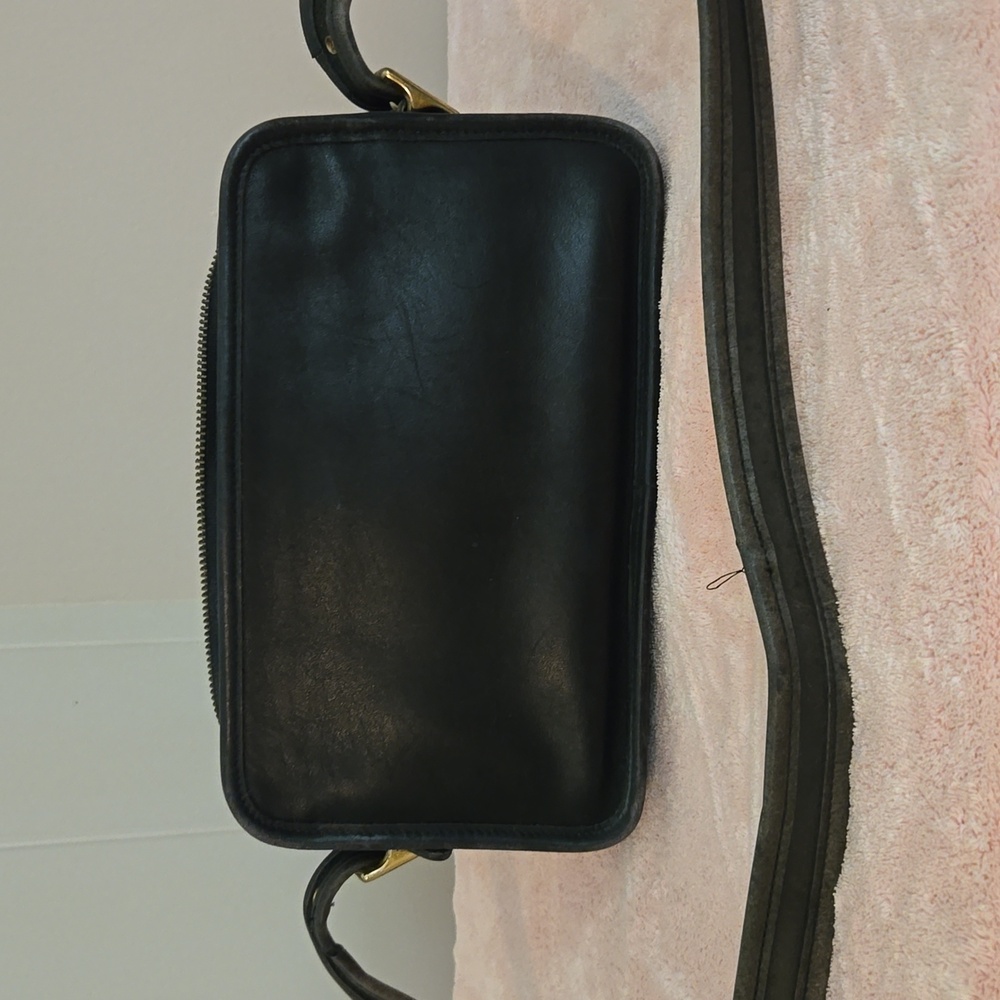 Relisted - Vintage Coach Crossbody